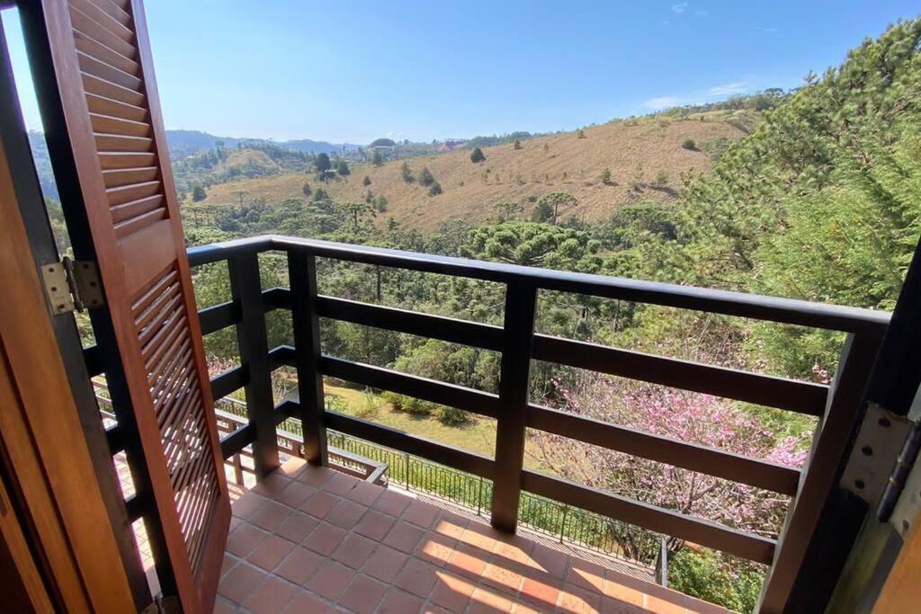 Hostyn Casa Paraiso Nas Montanhas, De Alto Padrao Cercado Pela Natureza Casa de férias *